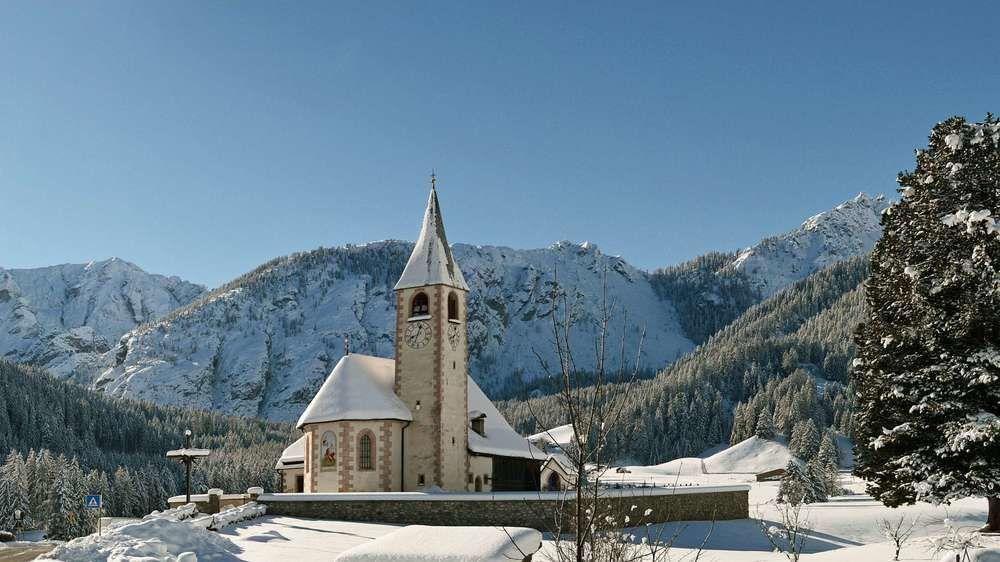 Hotel Trenker Braies  Ngoại thất bức ảnh
