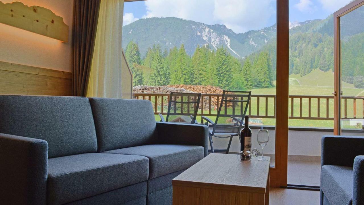 Hotel Trenker Braies  Ngoại thất bức ảnh