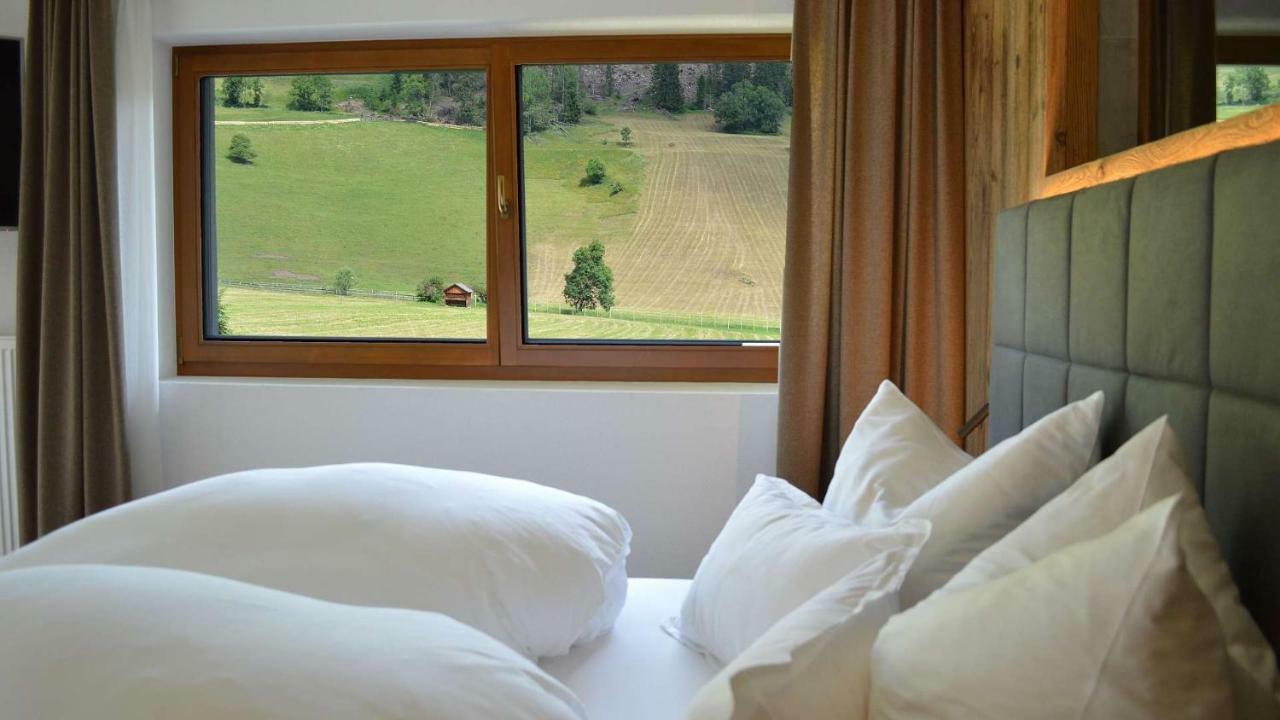 Hotel Trenker Braies  Ngoại thất bức ảnh